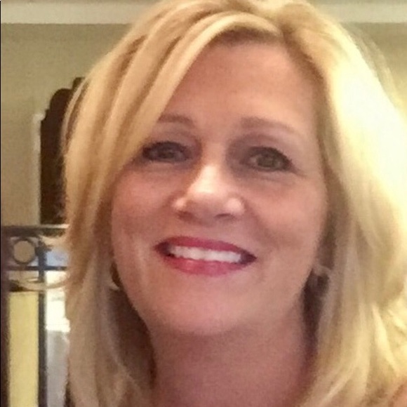 Meet your Posher, Carol - Picture 4 of 11